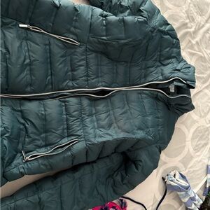 Time and Tru Green Puffer Jacket with Quilted Design